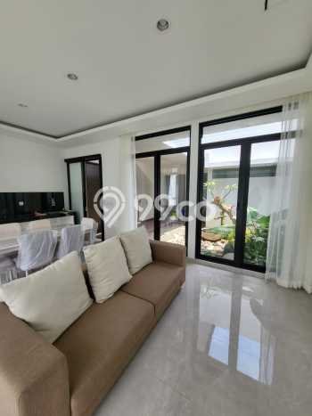 Rumah Sewa Semarang LT 230m2 LB 160m2 Kawasan BSB City Rumah Sewa Semarang LT 230m2 LB 160m2 Kawasan BSB City