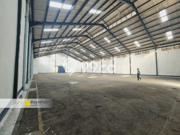Unit Gudang Tersedia di Cirebon Kota Spesifikasi LB 1600m2 Unit Gudang Tersedia di Cirebon Kota Spesifikasi LB 1600m2