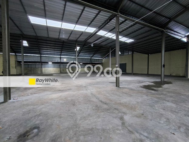 FOR SALE! Gudang di Depok Cirebon, LT 5000m2, LB 3000m2 FOR SALE! Gudang di Depok Cirebon, LT 5000m2, LB 3000m2