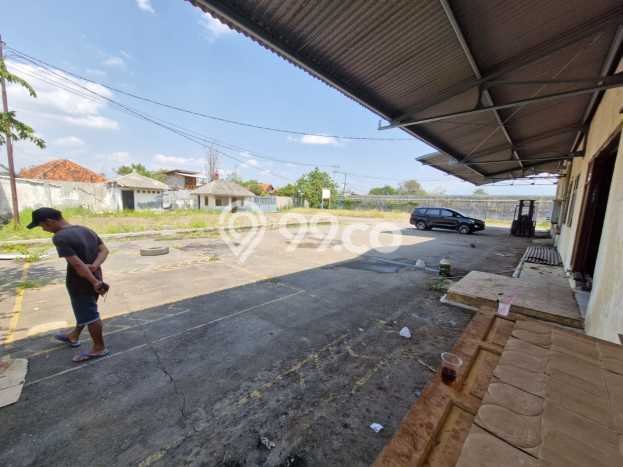 Gudang Disewa di Cirebon dengan LB 2640m2 Area Komersial Ramai Gudang Disewa di Cirebon dengan LB 2640m2 Area Komersial Ramai