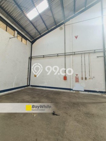 Unit Gudang Tersedia di Cirebon Kota Spesifikasi LB 1600m2 Unit Gudang Tersedia di Cirebon Kota Spesifikasi LB 1600m2