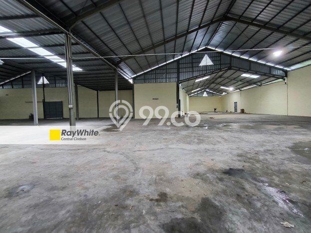 FOR SALE! Gudang di Depok Cirebon, LT 5000m2, LB 3000m2 FOR SALE! Gudang di Depok Cirebon, LT 5000m2, LB 3000m2