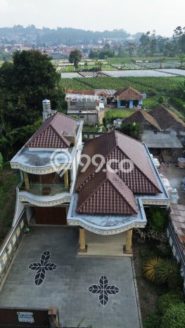 Hunian Eksklusif Siap Huni LT 443m2 di Lembang, Bandung Barat Hunian Eksklusif Siap Huni LT 443m2 di Lembang, Bandung Barat