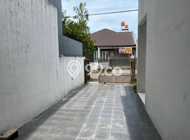 DREAM HOME! Rumah area Bandung Kota, 1 KM, Bebas Banjir, Luas 200m² Bangunan 150m² DREAM HOME! Rumah area Bandung Kota, 1 KM, Bebas Banjir, Luas 200m² Bangunan 150m²