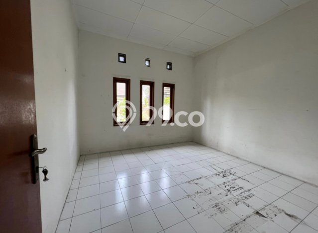 DREAM HOME! Rumah area Bandung Kota, 1 KM, Bebas Banjir, Luas 200m² Bangunan 150m² DREAM HOME! Rumah area Bandung Kota, 1 KM, Bebas Banjir, Luas 200m² Bangunan 150m²