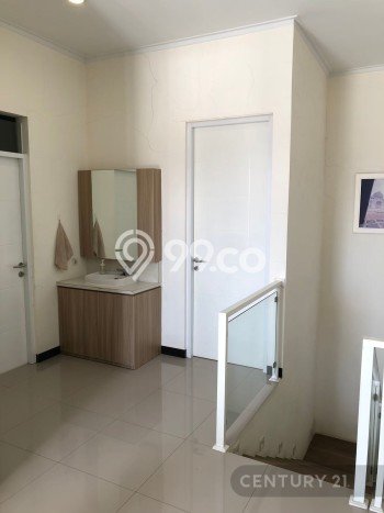 Rumah Minimalis 2 KT LT 102m2 di Taman Kopo Indah Rumah Minimalis 2 KT LT 102m2 di Taman Kopo Indah