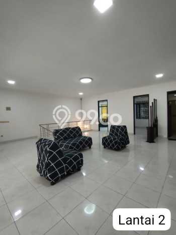 Ready to Use! Luxury House LT 220m2 Desain Modern di Soekarno Hatta Ready to Use! Luxury House LT 220m2 Desain Modern di Soekarno Hatta