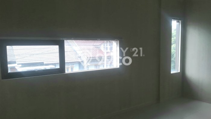 HUNIAN IMPIAN! Rumah di Cigondewah, 2 KM, Bebas Banjir, Luas 60m² Bangunan 85m² HUNIAN IMPIAN! Rumah di Cigondewah, 2 KM, Bebas Banjir, Luas 60m² Bangunan 85m²