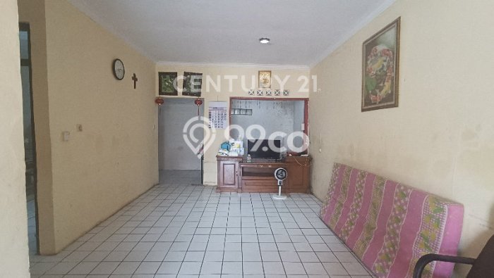 Rumah Strategis Kopo, Bandung, LT 123m2m² LB 80m2m² Rumah Strategis Kopo, Bandung, LT 123m2m² LB 80m2m²