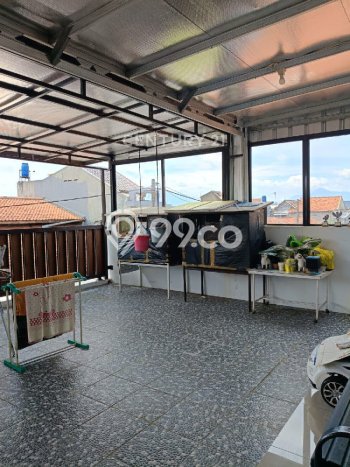 Rumah Modern 4 KT di Taman Kopo Indah Bandung Semi Furnished Rumah Modern 4 KT di Taman Kopo Indah Bandung Semi Furnished