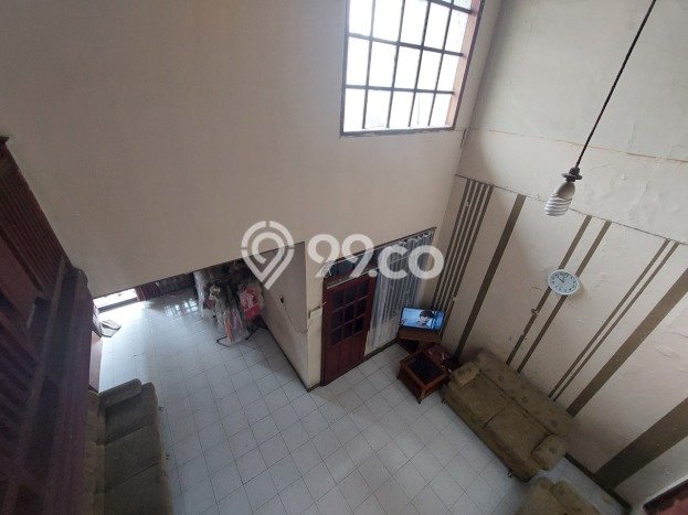 Dijual Rumah 5 Kamar Lokasi Ideal Nyaman dan Strategis di Babakan Ciparay Dijual Rumah 5 Kamar Lokasi Ideal Nyaman dan Strategis di Babakan Ciparay