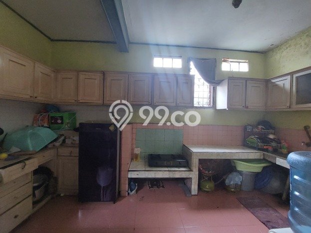 Dijual Rumah 5 Kamar Lokasi Ideal Nyaman dan Strategis di Babakan Ciparay Dijual Rumah 5 Kamar Lokasi Ideal Nyaman dan Strategis di Babakan Ciparay