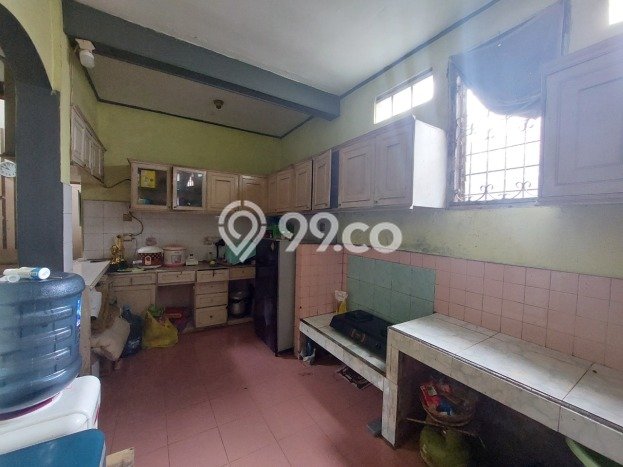 Dijual Rumah 5 Kamar Lokasi Ideal Nyaman dan Strategis di Babakan Ciparay Dijual Rumah 5 Kamar Lokasi Ideal Nyaman dan Strategis di Babakan Ciparay