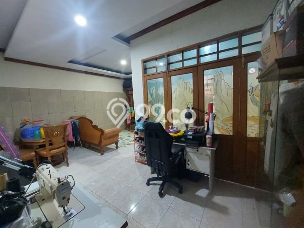 Kost Dijual di Caringin dengan 17 KT dan Luas 285m2 Kost Dijual di Caringin dengan 17 KT dan Luas 285m2