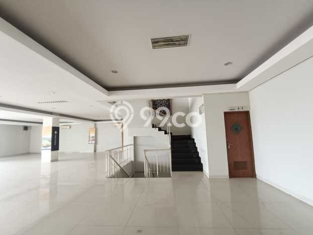 Kantor Premium Kawasan , Luas 3000m2m², Kawasan Bisnis, Tingkat Keramaian Tinggi Kantor Premium Kawasan , Luas 3000m2m², Kawasan Bisnis, Tingkat Keramaian Tinggi