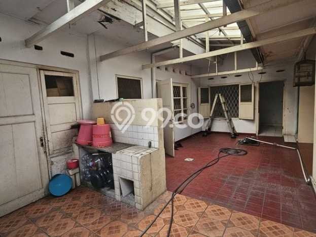 Siap Huni Rumah Mewah 4 Kamar di Kebayoran Baru Dekat ke Mana Saja Siap Huni Rumah Mewah 4 Kamar di Kebayoran Baru Dekat ke Mana Saja