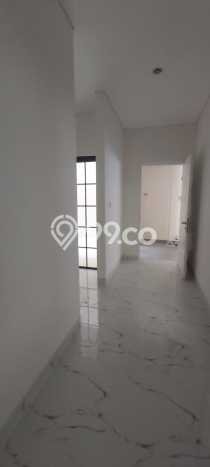 Dijual Rumah 4 Kamar Lokasi Ideal Bagus dan Strategis di Tangerang Dijual Rumah 4 Kamar Lokasi Ideal Bagus dan Strategis di Tangerang