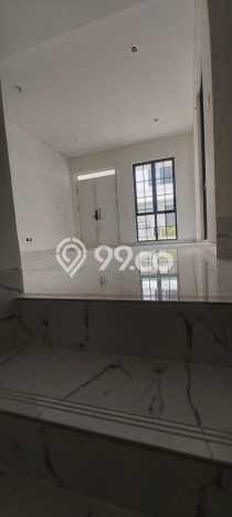 Dijual Rumah 4 Kamar Lokasi Ideal Bagus dan Strategis di Tangerang Dijual Rumah 4 Kamar Lokasi Ideal Bagus dan Strategis di Tangerang
