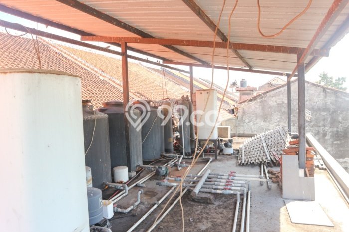 Unit Ruko Dijual di Kuta Badung Luas Tanah 393m2, Luas Bangunan 450m2 Unit Ruko Dijual di Kuta Badung Luas Tanah 393m2, Luas Bangunan 450m2