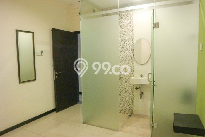 Unit Ruko Dijual di Kuta Badung Luas Tanah 393m2, Luas Bangunan 450m2 Unit Ruko Dijual di Kuta Badung Luas Tanah 393m2, Luas Bangunan 450m2