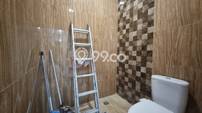 Ready to Use! Luxury House LT 100m2 Desain Modern di Gatot Subroto Ready to Use! Luxury House LT 100m2 Desain Modern di Gatot Subroto