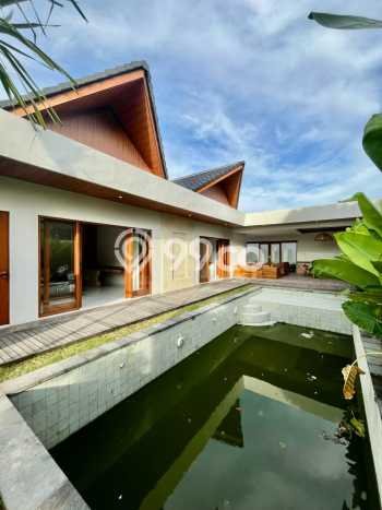 HARGA MENARIK! Vila Kawasan Kerobokan, Luas 220m², Lokasi Strategis dengan akses bagus HARGA MENARIK! Vila Kawasan Kerobokan, Luas 220m², Lokasi Strategis dengan akses bagus