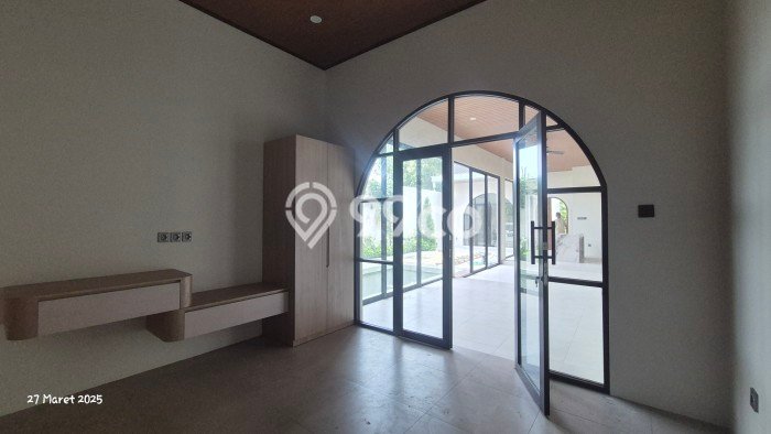 Properti Berkualitas! Vila di , Luas 200m2m², Kondisi Prima Properti Berkualitas! Vila di , Luas 200m2m², Kondisi Prima