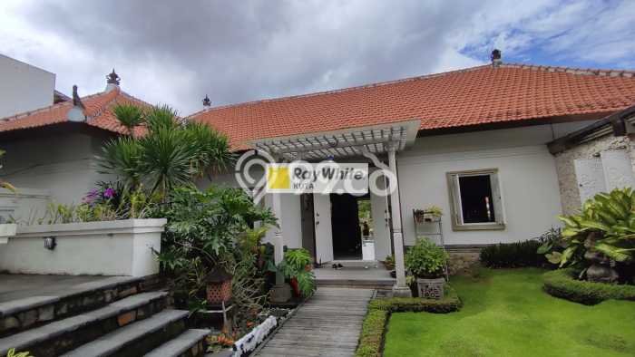 Rumah Luxury Modern Tanpa Renovasi di Umalas Badung Rumah Luxury Modern Tanpa Renovasi di Umalas Badung