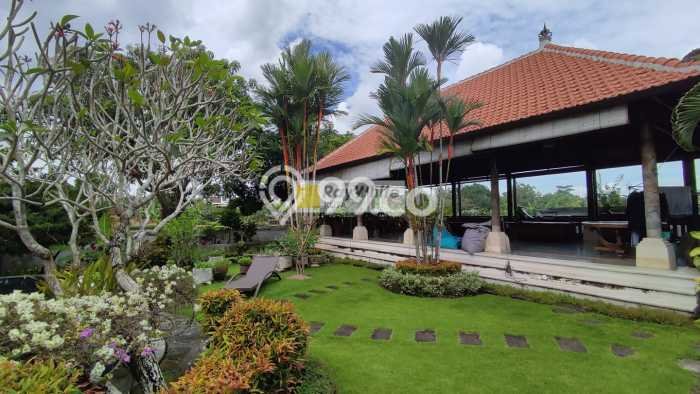 Rumah Luxury Modern Tanpa Renovasi di Umalas Badung Rumah Luxury Modern Tanpa Renovasi di Umalas Badung