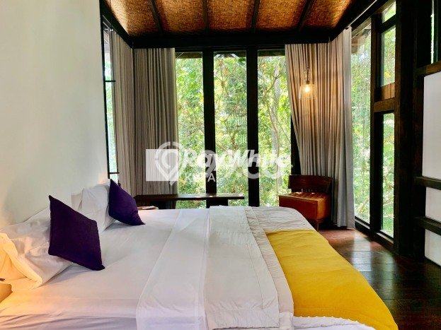 Jual Rumah Luas Elegan Dengan View Cantik di Munggu, Badung Jual Rumah Luas Elegan Dengan View Cantik di Munggu, Badung