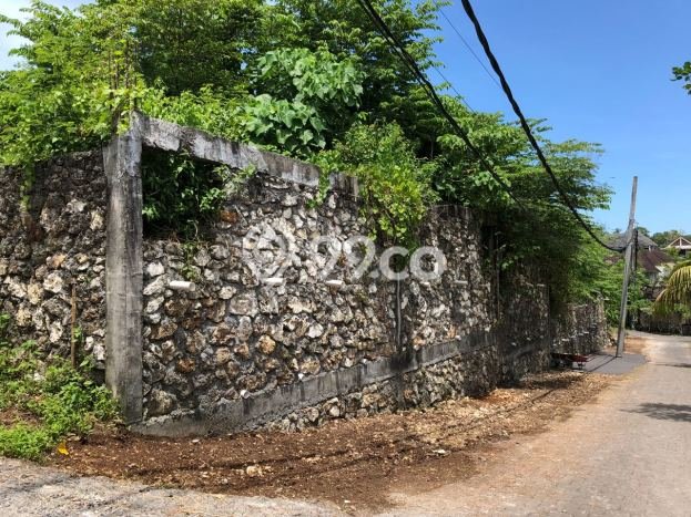 Tanah Dijual Area Strategis di Pecatu Badung 1800m2 Tanah Dijual Area Strategis di Pecatu Badung 1800m2