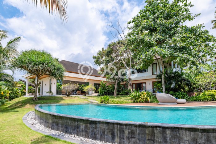 Rumah Mewah LB 615m2 Siap Pakai Desain Elegan di Pererenan, Badung Rumah Mewah LB 615m2 Siap Pakai Desain Elegan di Pererenan, Badung