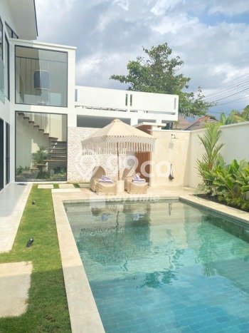 Rumah Elit Modern Siap Huni di Seminyak Badung Rumah Elit Modern Siap Huni di Seminyak Badung
