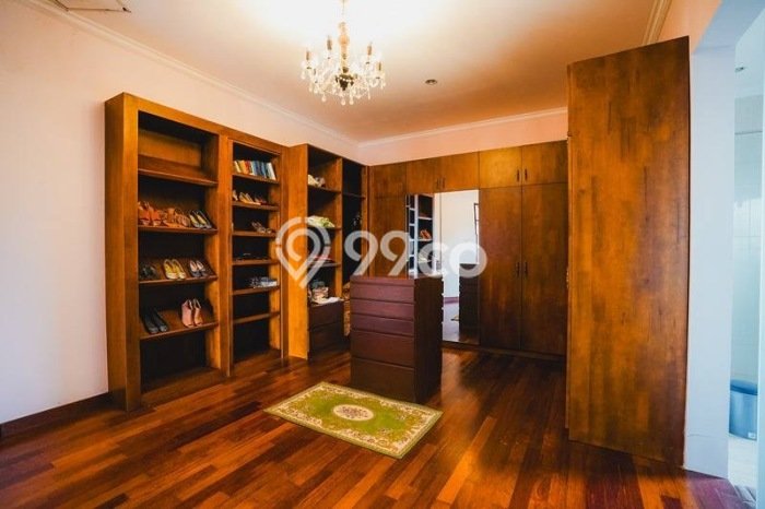 Vila Kawasan , Luas 0m2m², Rent Terjangkau, Area Strategis Vila Kawasan , Luas 0m2m², Rent Terjangkau, Area Strategis