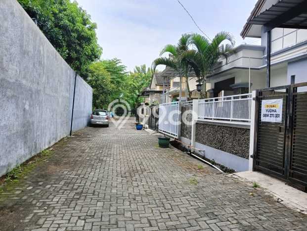 Rumah Strategis Modern Lb 125m2 di Pedurungan, Semarang Rumah Strategis Modern Lb 125m2 di Pedurungan, Semarang