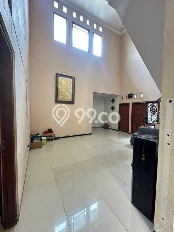 Dijual Rumah 4 Kamar Lokasi Ideal Bagus dan Strategis di Banyumanik Dijual Rumah 4 Kamar Lokasi Ideal Bagus dan Strategis di Banyumanik