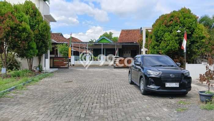 Rumah Terawat di Ngaliyan, Semarang, LT 125m² LB 54m² HARGA MENARIK! Rumah Terawat di Ngaliyan, Semarang, LT 125m² LB 54m² HARGA MENARIK!