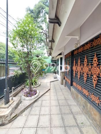 Dijual Rumah Mewah Elegan Dengan View Eksklusif di Bintaro, Tangerang Selatan Dijual Rumah Mewah Elegan Dengan View Eksklusif di Bintaro, Tangerang Selatan