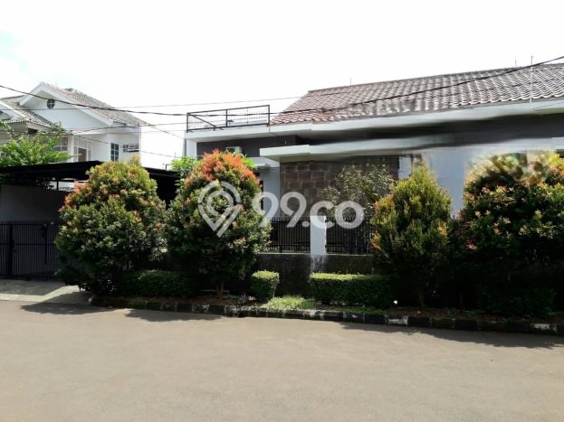 Rumah Elit LB 250m2 Siap Pakai Desain Elegan di Bintaro, Tangerang Selatan Rumah Elit LB 250m2 Siap Pakai Desain Elegan di Bintaro, Tangerang Selatan