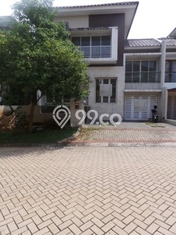 Ready to Use! Luxury House LT 204m2 Desain Elegan di Bintaro Ready to Use! Luxury House LT 204m2 Desain Elegan di Bintaro