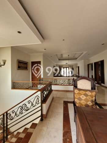 For Sale! Luxury House LT 735m2 Desain Modern di Bintaro For Sale! Luxury House LT 735m2 Desain Modern di Bintaro