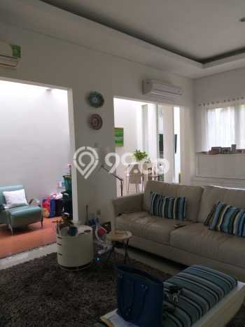 For Sale! Premium House LT 340m2 Desain Elegan di Bintaro For Sale! Premium House LT 340m2 Desain Elegan di Bintaro
