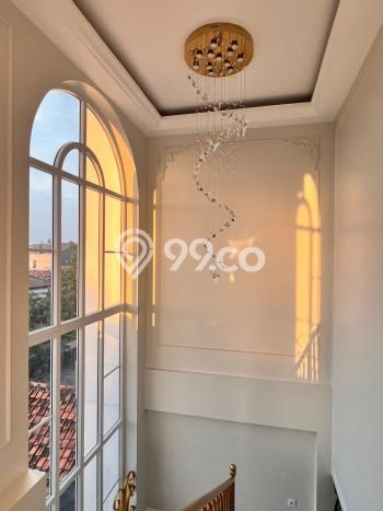 Rumah Luxury Modern Tanpa Renovasi di Bintaro Tangerang Selatan Rumah Luxury Modern Tanpa Renovasi di Bintaro Tangerang Selatan