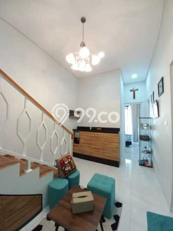 Jual Rumah Mewah Elegan Dengan View Cantik di Bintaro, Tangerang Selatan Jual Rumah Mewah Elegan Dengan View Cantik di Bintaro, Tangerang Selatan