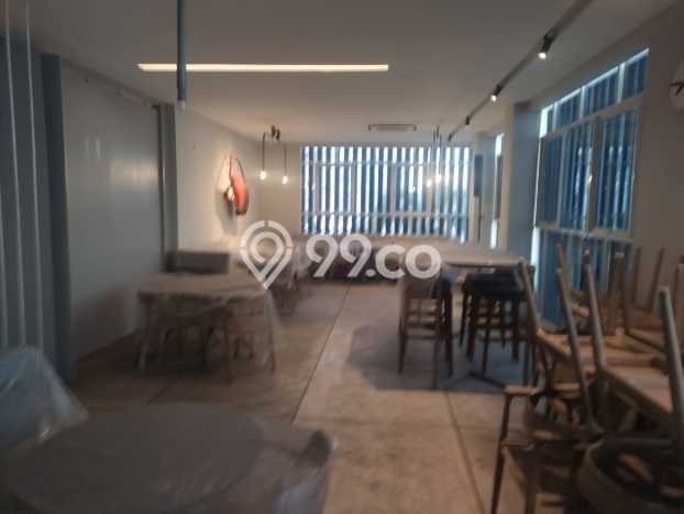 Ruko Dijual di Prime Area Jakarta Barat Luas 650m2 Ruko Dijual di Prime Area Jakarta Barat Luas 650m2