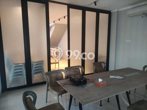 Ruko Dijual di Prime Area Jakarta Barat Luas 650m2 Ruko Dijual di Prime Area Jakarta Barat Luas 650m2