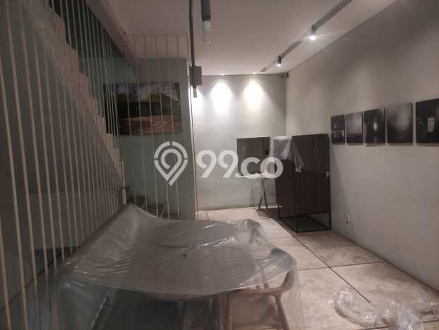 Ruko Dijual di Prime Area Jakarta Barat Luas 650m2 Ruko Dijual di Prime Area Jakarta Barat Luas 650m2