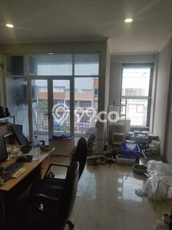Ruko Dijual di Prime Area Jakarta Barat Luas 650m2 Ruko Dijual di Prime Area Jakarta Barat Luas 650m2