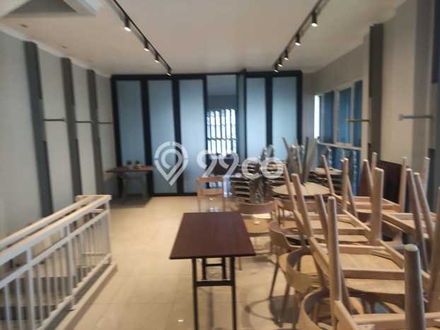 Ruko Dijual di Prime Area Jakarta Barat Luas 650m2 Ruko Dijual di Prime Area Jakarta Barat Luas 650m2