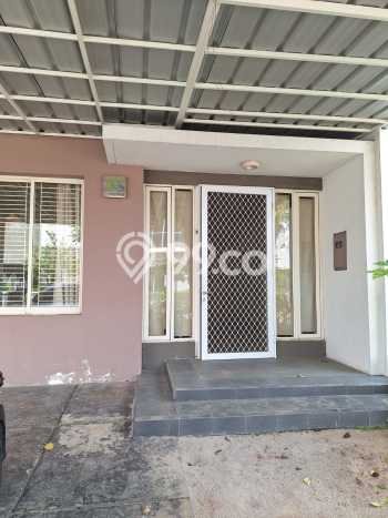 Rumah Mewah LB 120m2 Siap Huni Desain Elegan di Green Lake City, Jakarta Barat Rumah Mewah LB 120m2 Siap Huni Desain Elegan di Green Lake City, Jakarta Barat